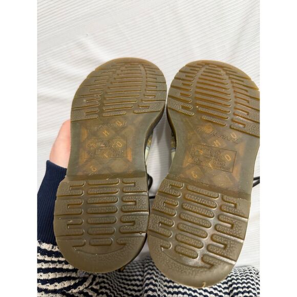 Dr Martens 1460 George & The Dragon Boots Museum Artist Women’s Size 6